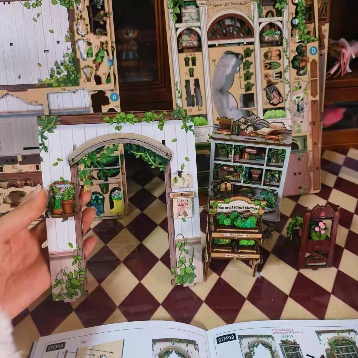 Green Life Bookshop – Garden Bookstore Miniature Room Kit